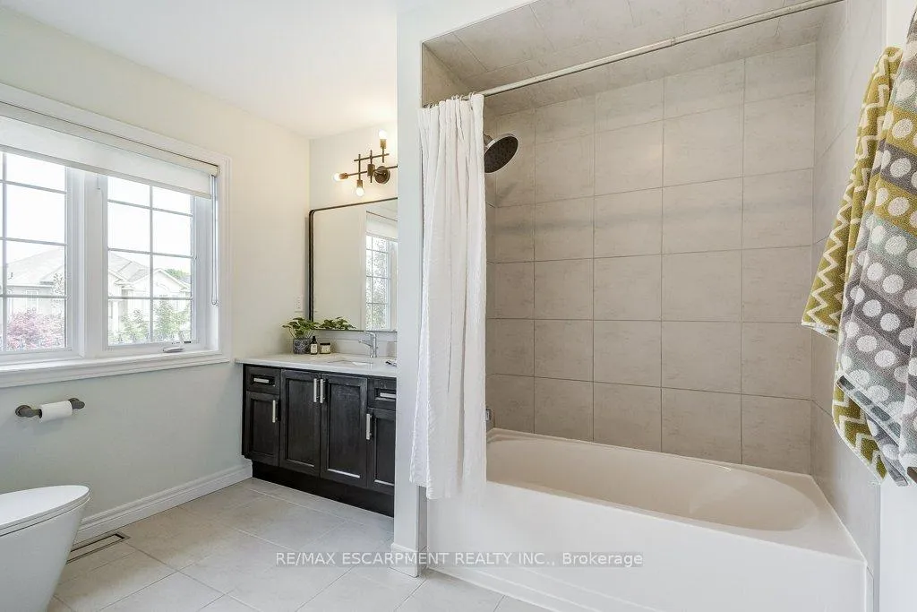 Photo 26 of 195 Painter Terrace, Hamilton, Waterdown — HOMEH