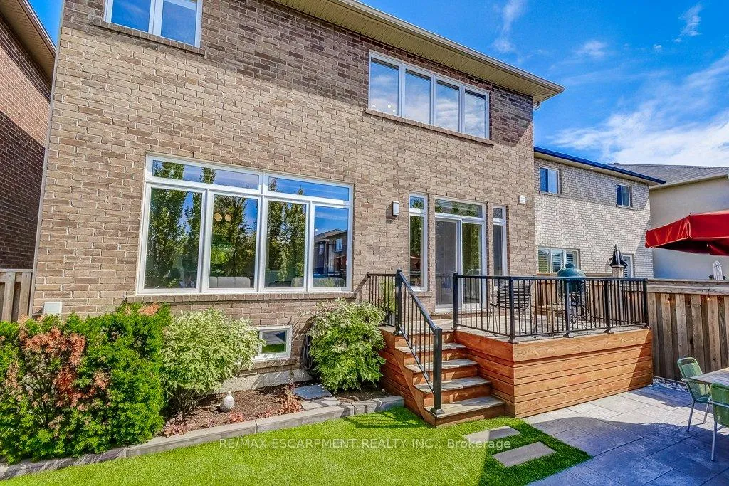 Photo 33 of 195 Painter Terrace, Hamilton, Waterdown — HOMEH