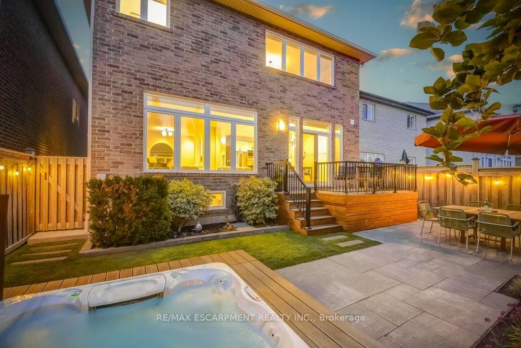 Photo 37 of 195 Painter Terrace, Hamilton, Waterdown — HOMEH