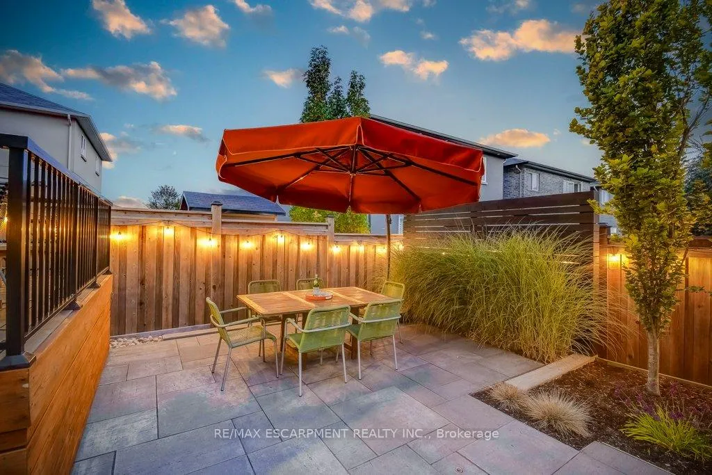 Photo 38 of 195 Painter Terrace, Hamilton, Waterdown — HOMEH