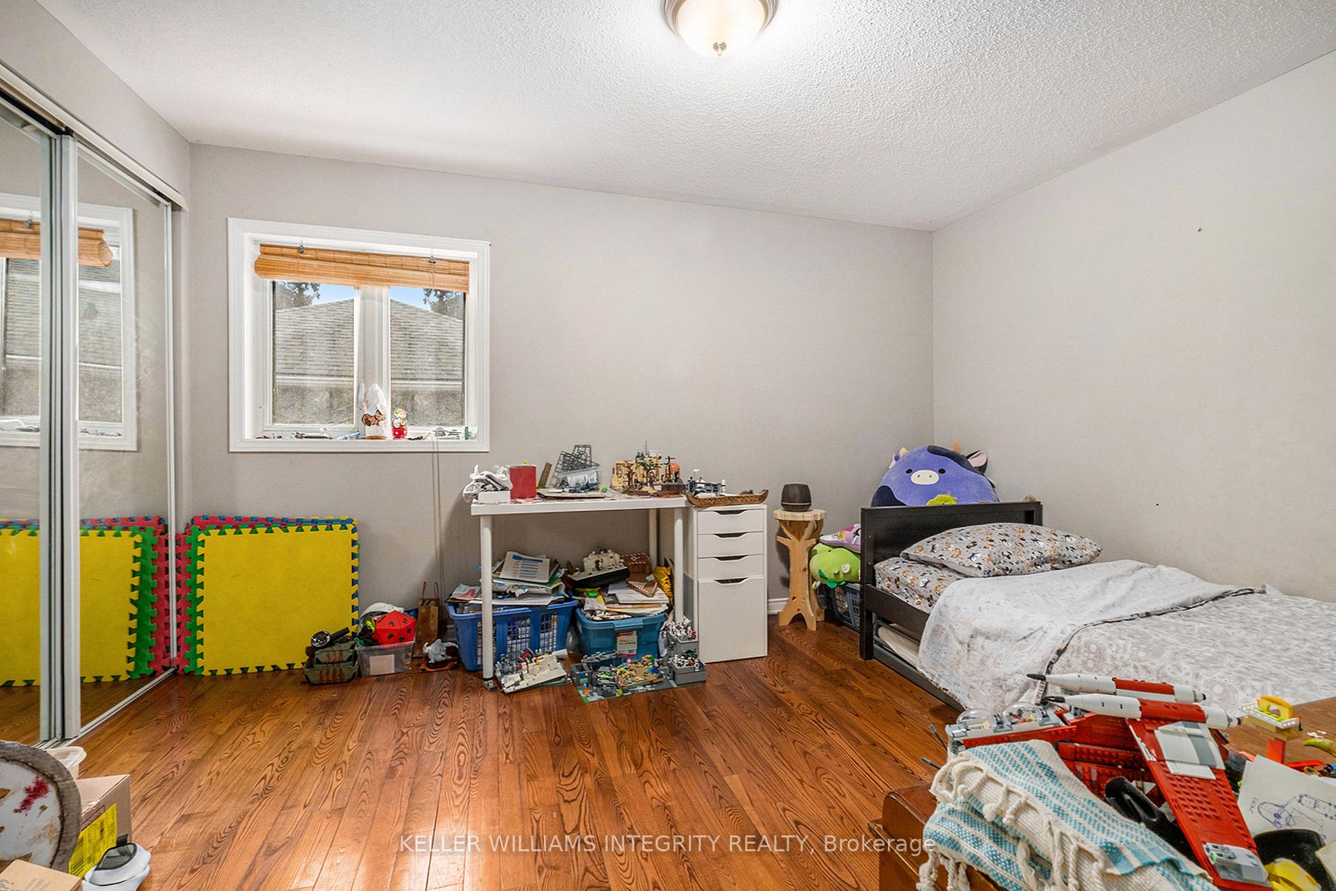 Photo 5 of 1384 Chatelain Avenue, Ottawa, Carlington — HOMEH