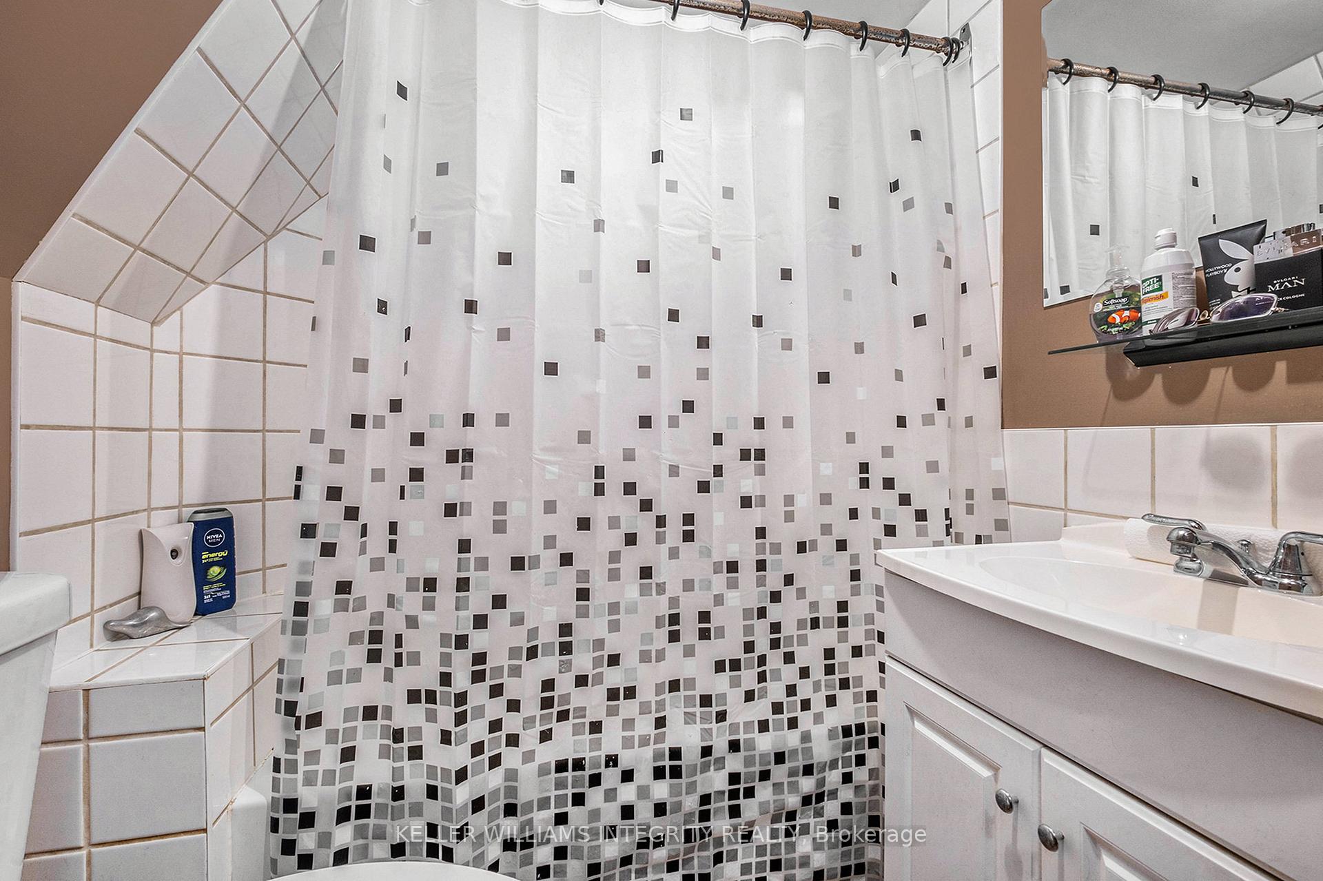Photo 25 of 1384 Chatelain Avenue, Ottawa, Carlington — HOMEH