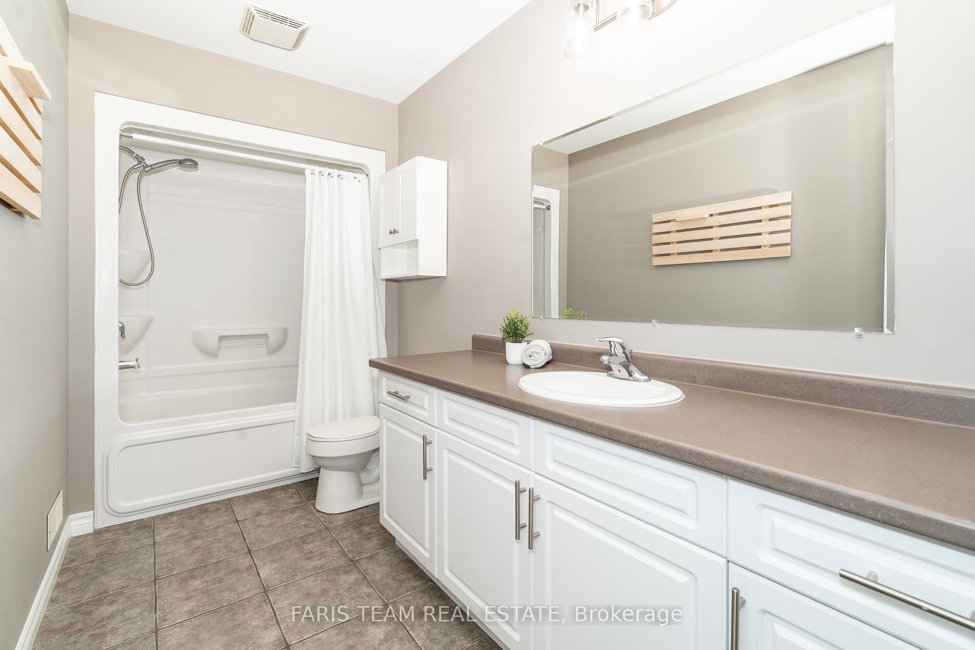 Photo 42 of 106 Mike Hart Drive, Essa, Angus — HOMEH