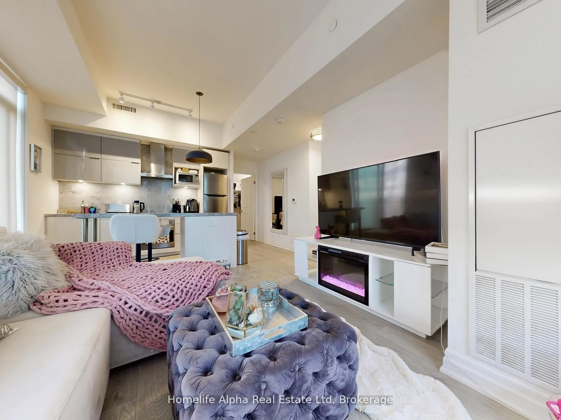 Photo 13 of Unit 1206, 8 Rouge Valley Drive W, Markham, Unionville — HOMEH