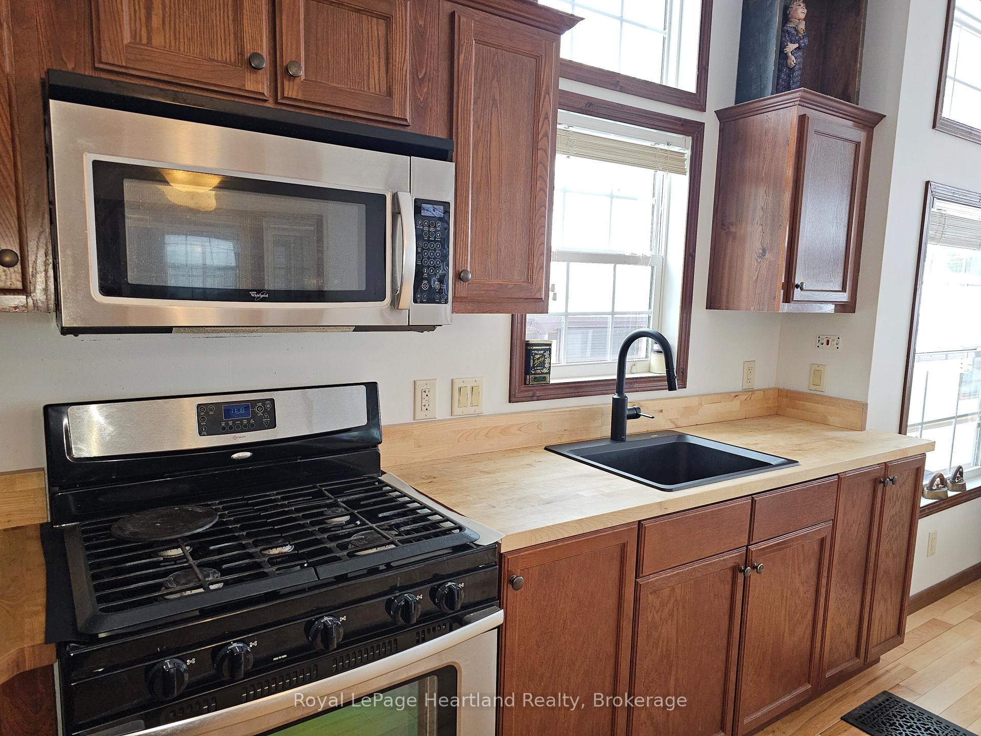 Photo 3 of 76735 Wildwood Line, Bluewater, Stanley — HOMEH