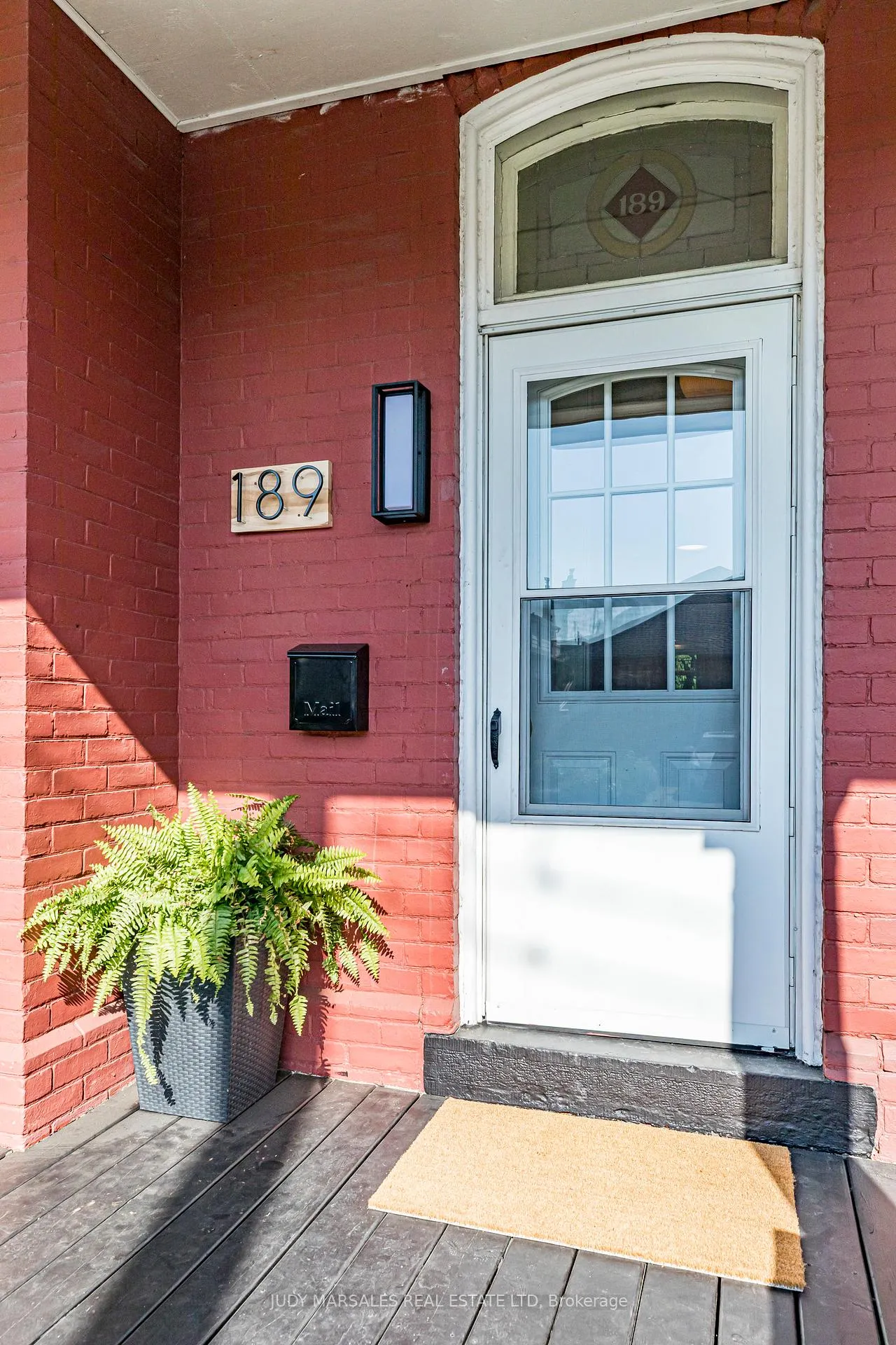 Photo 3 of 189 West Avenue N, Hamilton, Landsdale — HOMEH