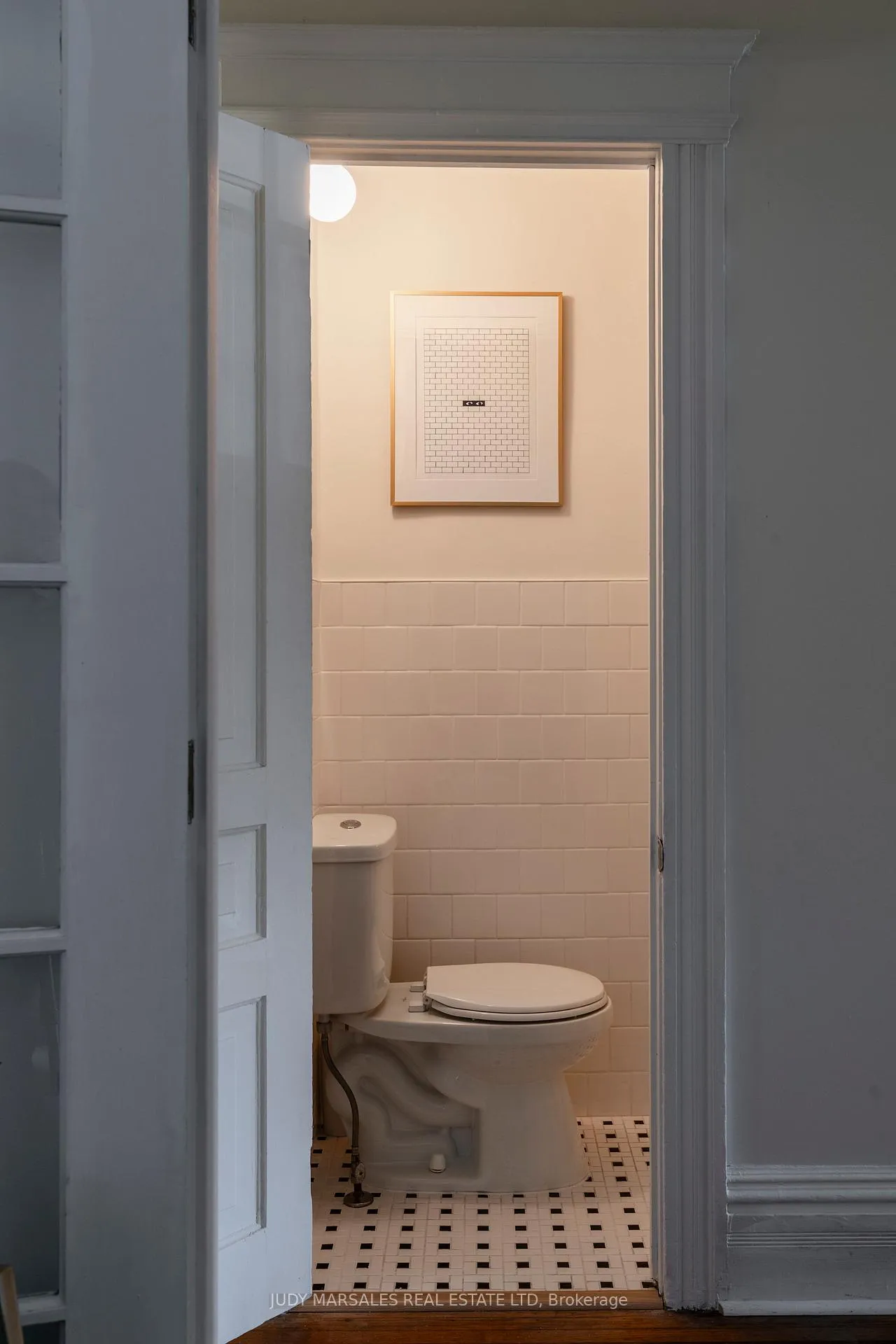 Photo 19 of 189 West Avenue N, Hamilton, Landsdale — HOMEH