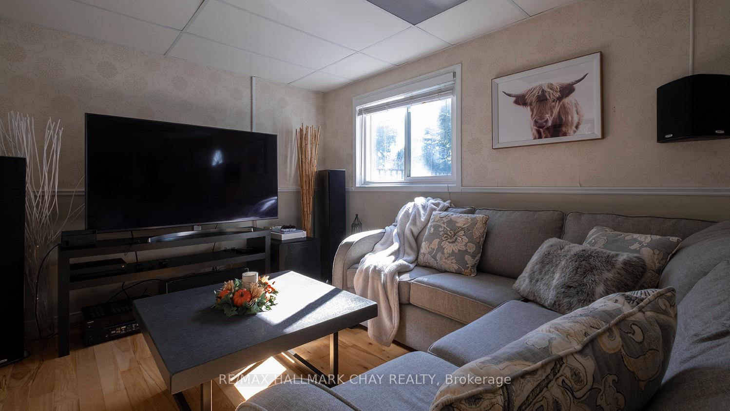Photo 7 of 151 Orchard Heights Boulevard, Aurora, Aurora Heights — HOMEH