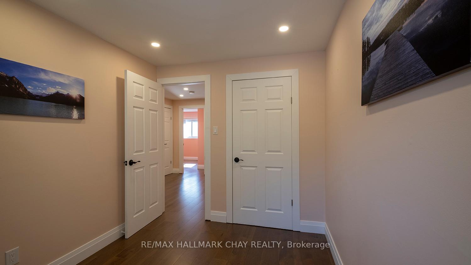 Photo 24 of 151 Orchard Heights Boulevard, Aurora, Aurora Heights — HOMEH