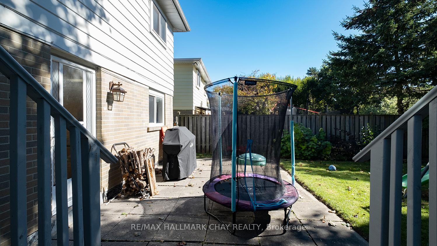 Photo 37 of 151 Orchard Heights Boulevard, Aurora, Aurora Heights — HOMEH