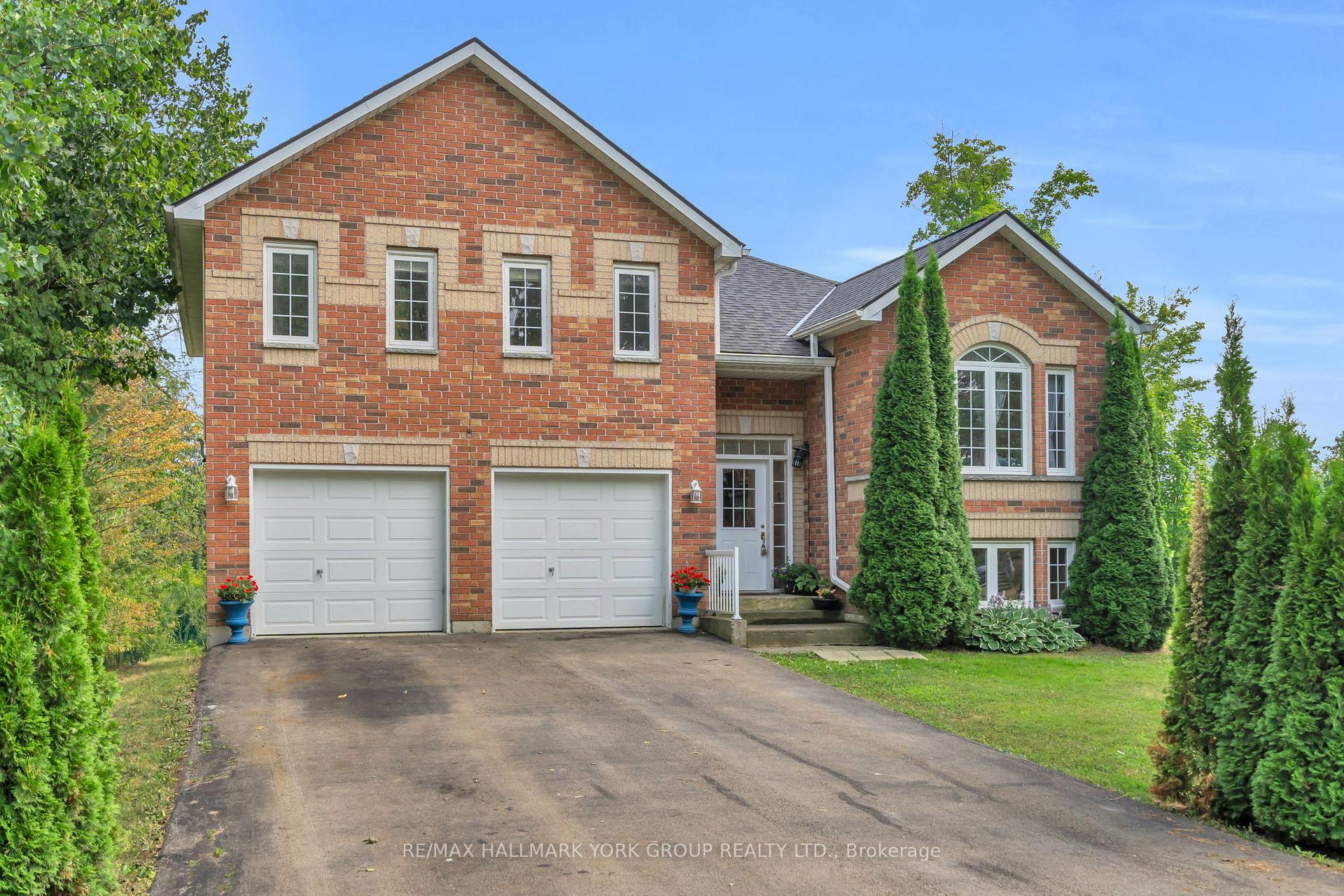 Front of 36 Ball Avenue E