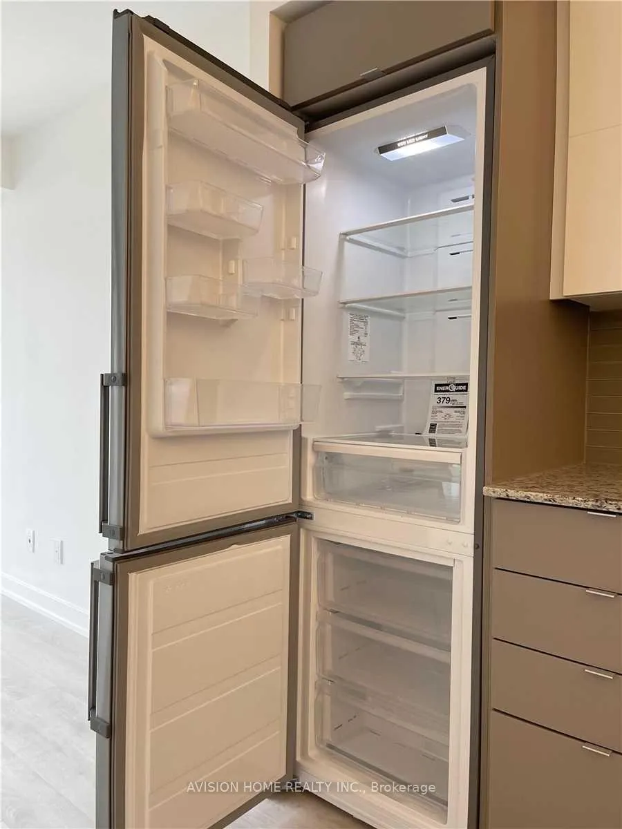 Photo 9 of Unit 619, 120 Varna Drive, Toronto, Englemount-Lawrence — HOMEH