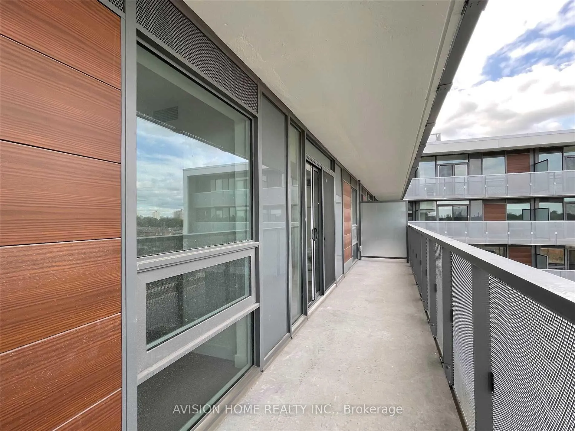 Photo 14 of Unit 619, 120 Varna Drive, Toronto, Englemount-Lawrence — HOMEH