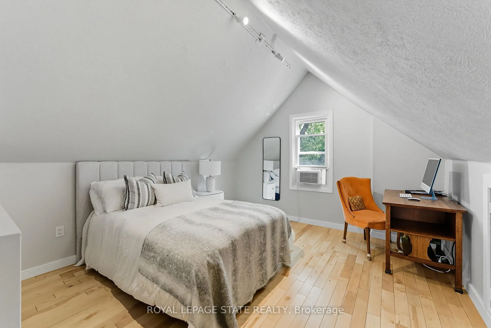 Photo 25 of 13 Bruce Street, Hamilton, Durand — HOMEH