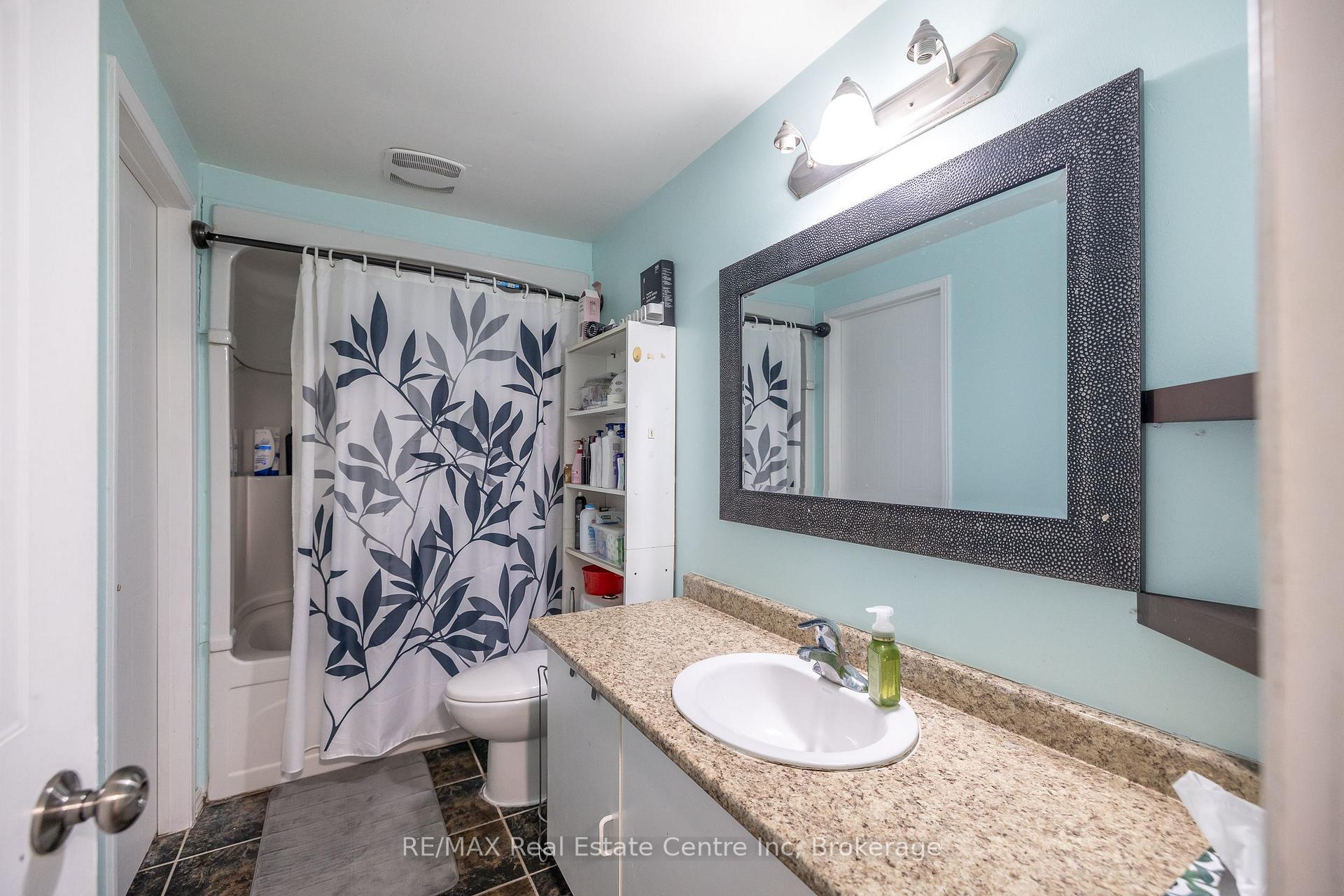 Photo 19 of 112 Stephen Drive, Guelph, Willow West/Sugarbush/West Acres — HOMEH