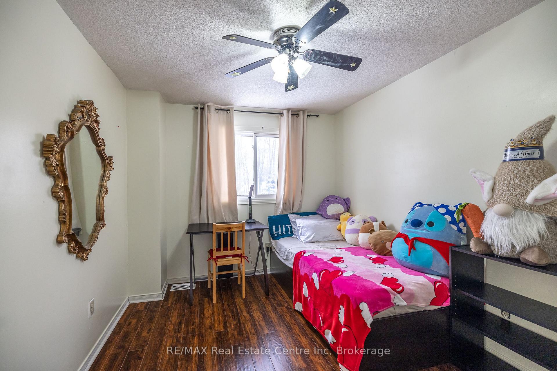 Photo 26 of 112 Stephen Drive, Guelph, Willow West/Sugarbush/West Acres — HOMEH