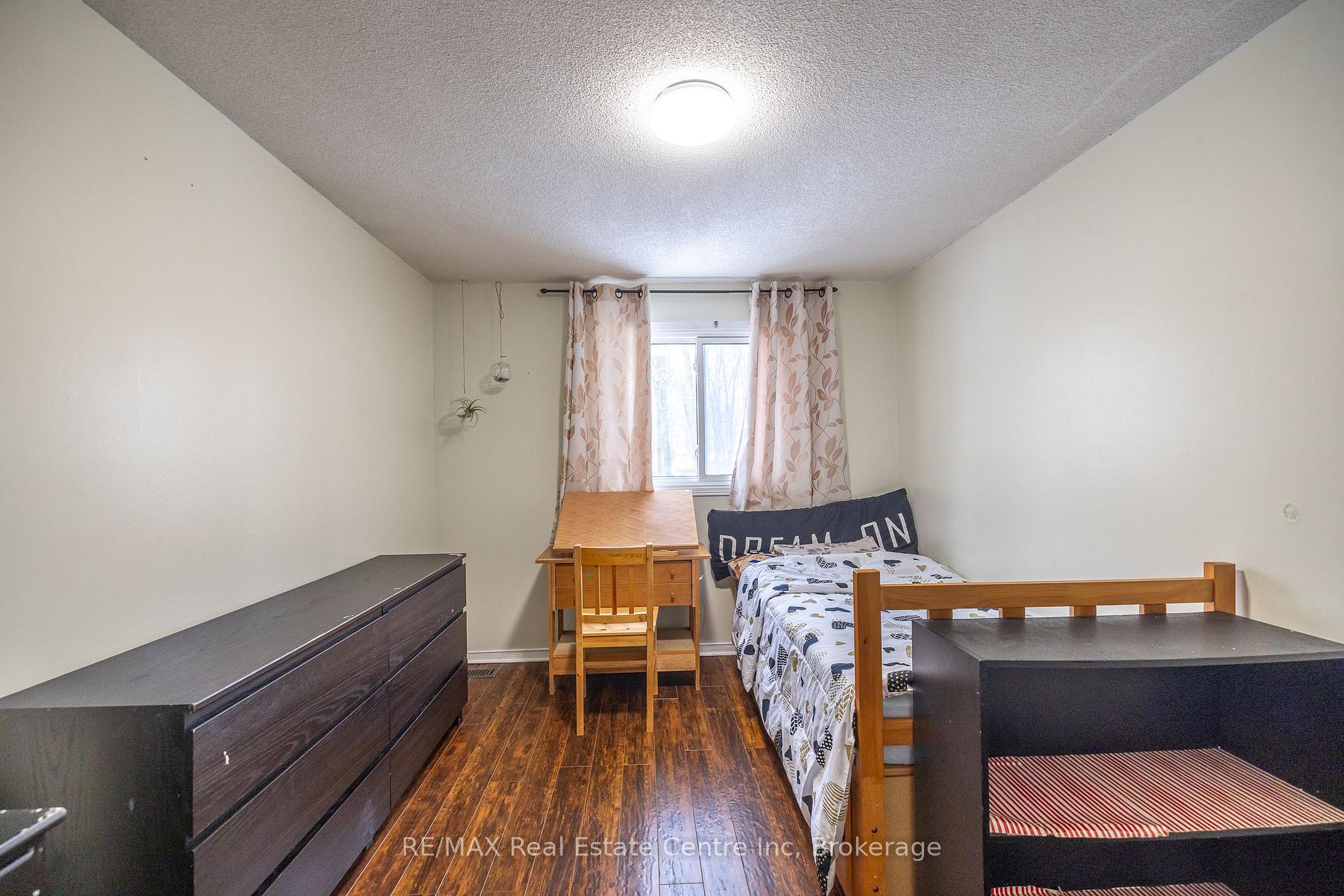 Photo 30 of 112 Stephen Drive, Guelph, Willow West/Sugarbush/West Acres — HOMEH