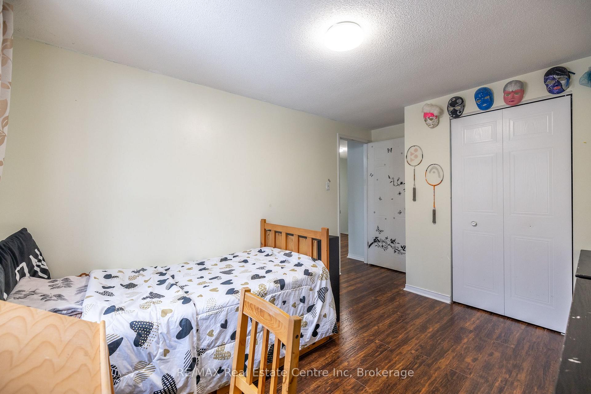 Photo 31 of 112 Stephen Drive, Guelph, Willow West/Sugarbush/West Acres — HOMEH
