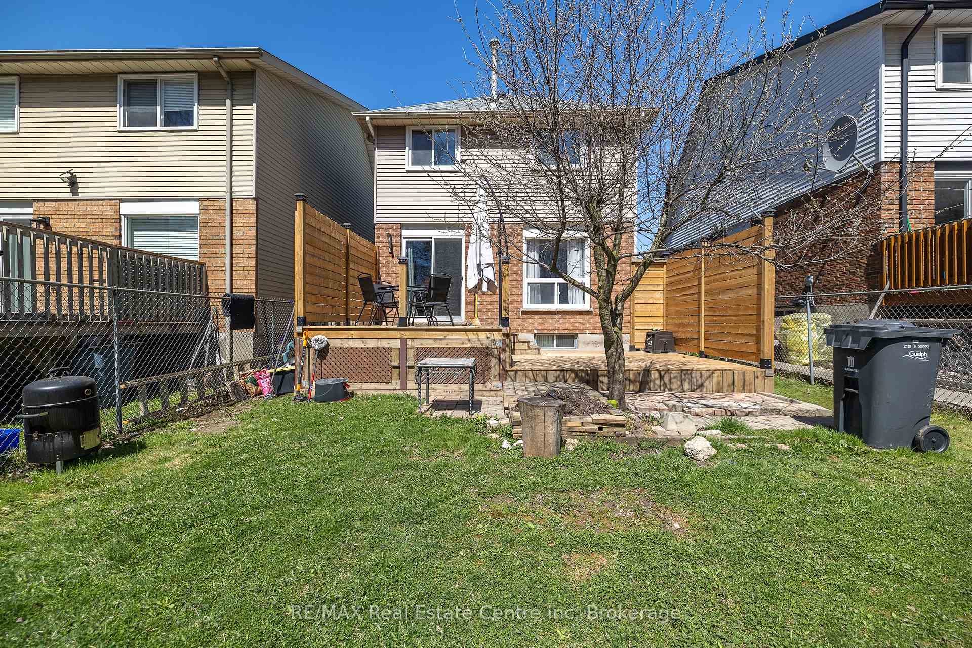 Photo 49 of 112 Stephen Drive, Guelph, Willow West/Sugarbush/West Acres — HOMEH