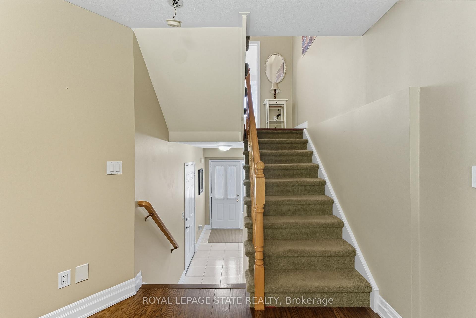 Photo 13 of 27 Glenhollow Drive, Hamilton, Stoney Creek Mountain — HOMEH