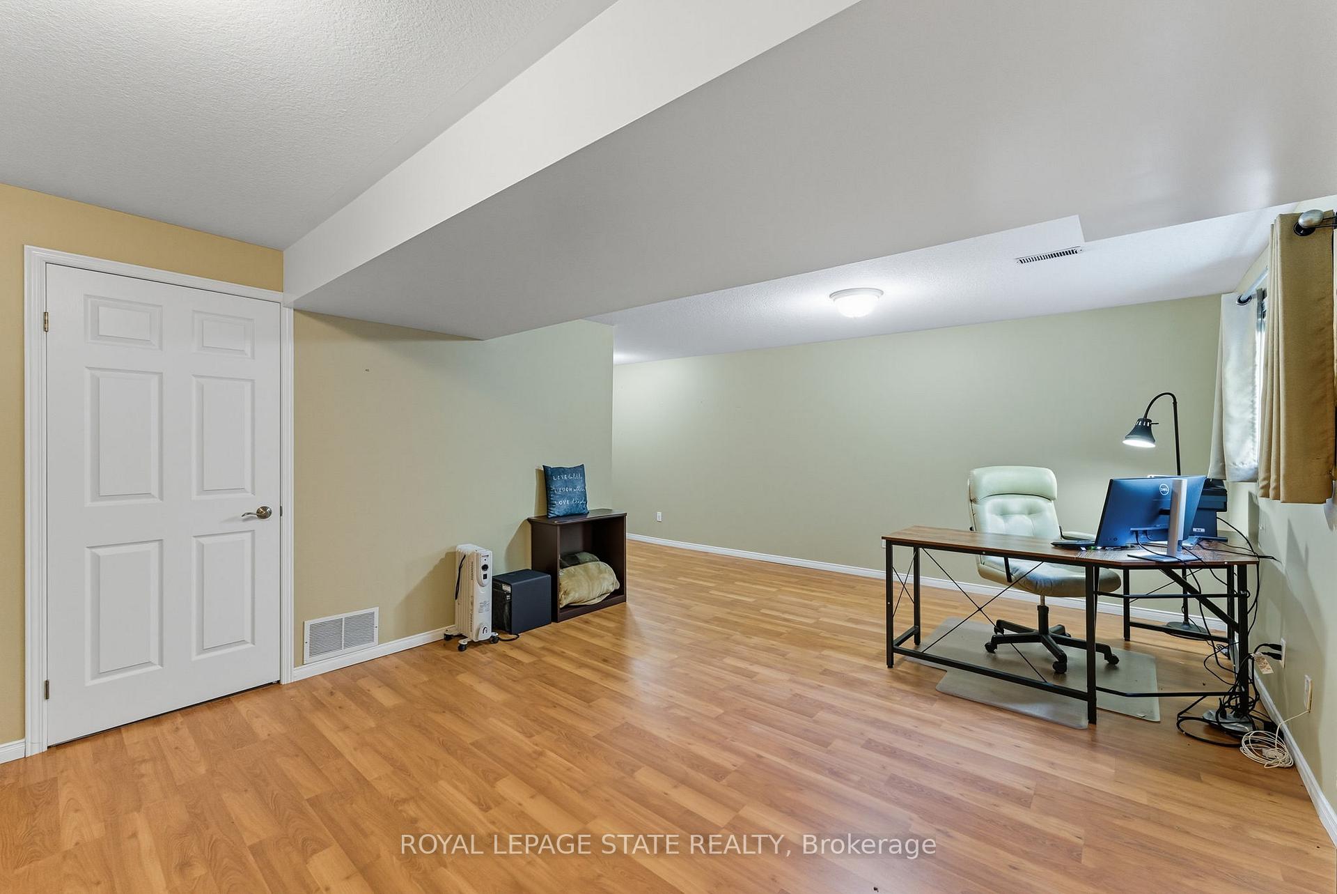 Photo 25 of 27 Glenhollow Drive, Hamilton, Stoney Creek Mountain — HOMEH