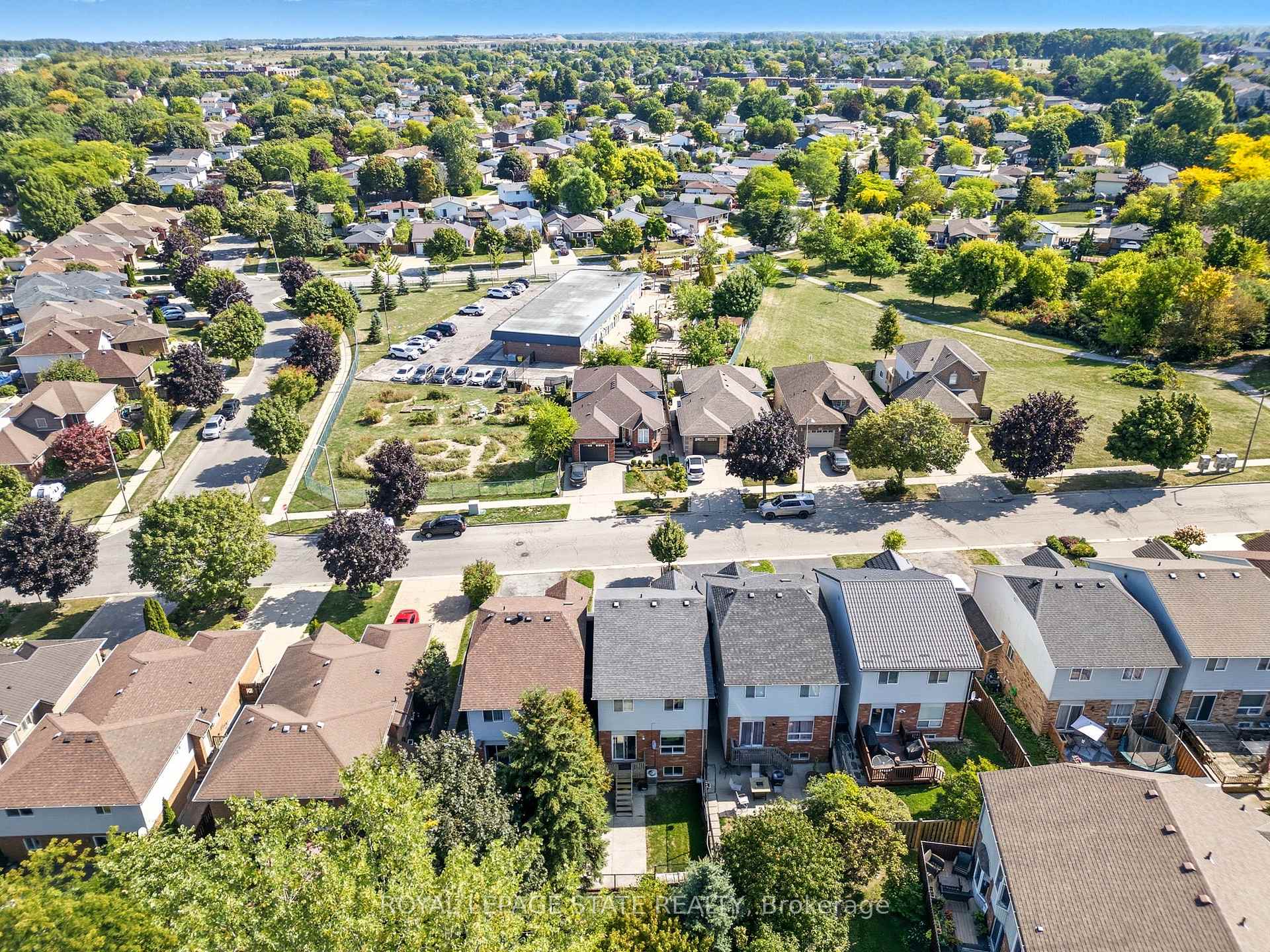 Photo 31 of 27 Glenhollow Drive, Hamilton, Stoney Creek Mountain — HOMEH