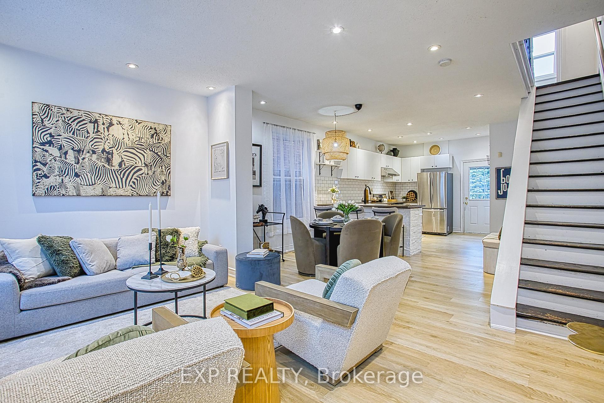 Photo 6 of 82 Ashley Street, Hamilton, Landsdale — HOMEH