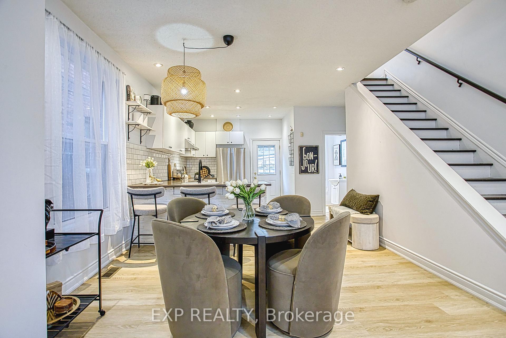 Photo 8 of 82 Ashley Street, Hamilton, Landsdale — HOMEH