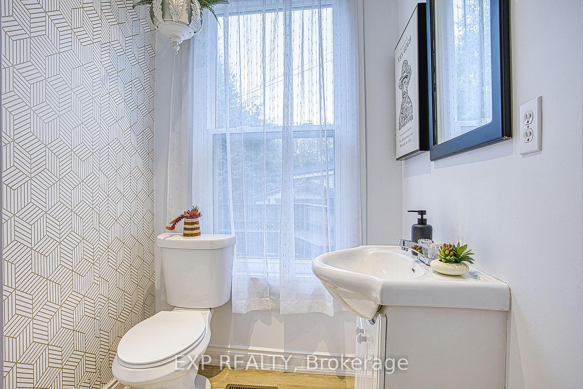 Photo 16 of 82 Ashley Street, Hamilton, Landsdale — HOMEH