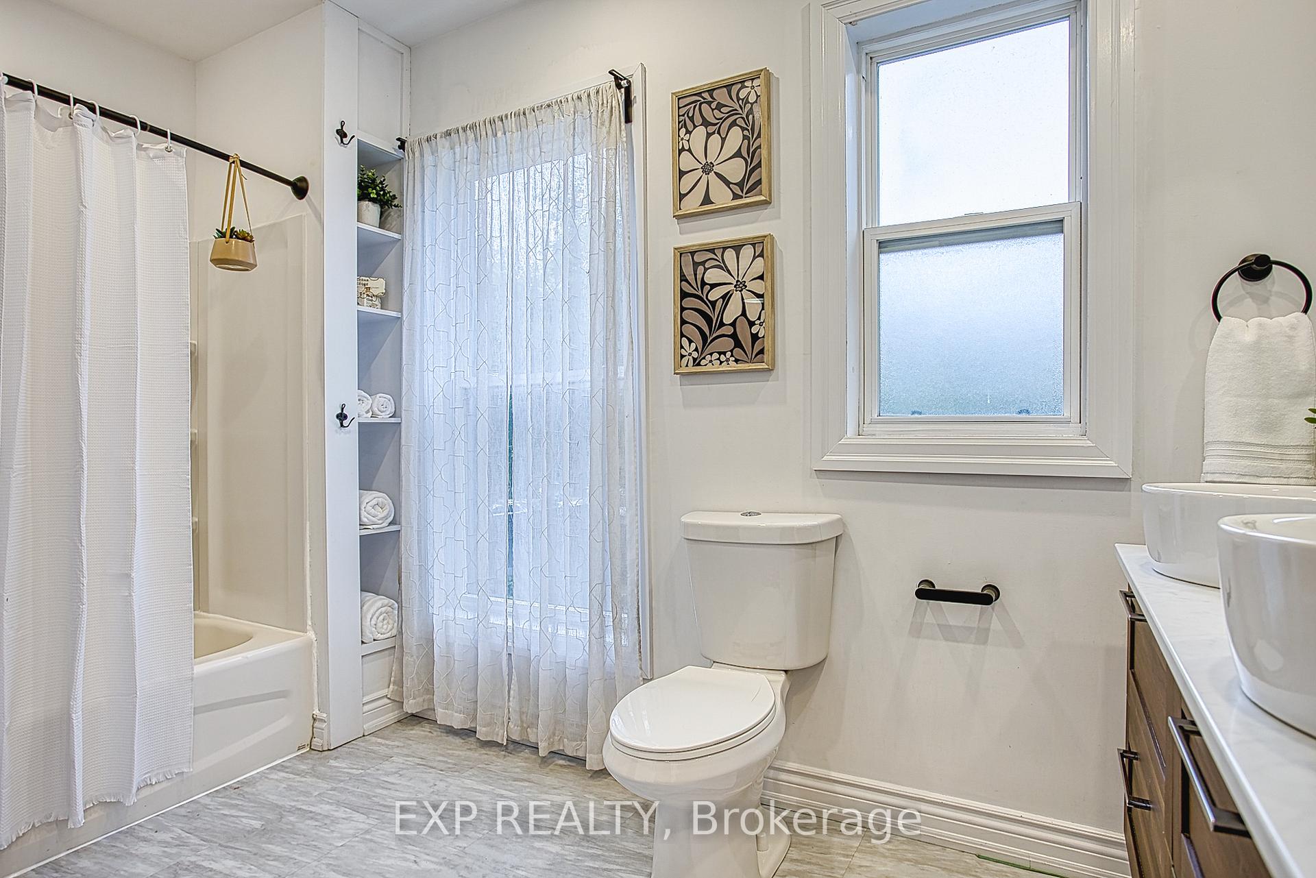 Photo 17 of 82 Ashley Street, Hamilton, Landsdale — HOMEH