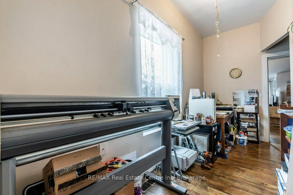 Photo 18 of 85 Ontario Street, Guelph, St. Patrick's Ward — HOMEH