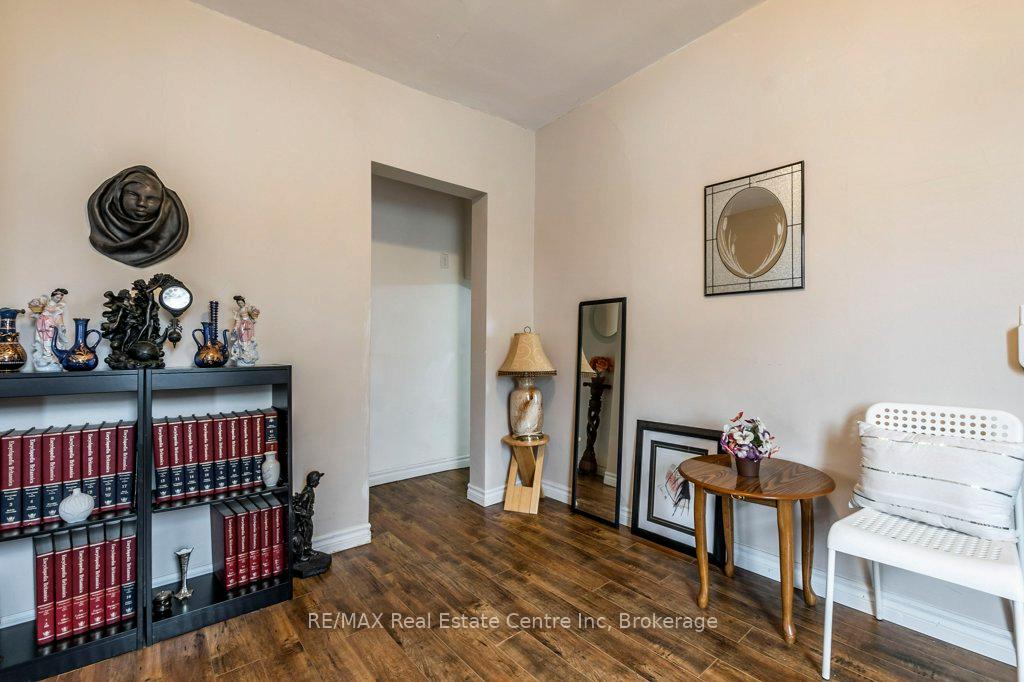 Photo 23 of 85 Ontario Street, Guelph, St. Patrick's Ward — HOMEH