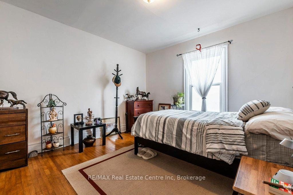 Photo 27 of 85 Ontario Street, Guelph, St. Patrick's Ward — HOMEH