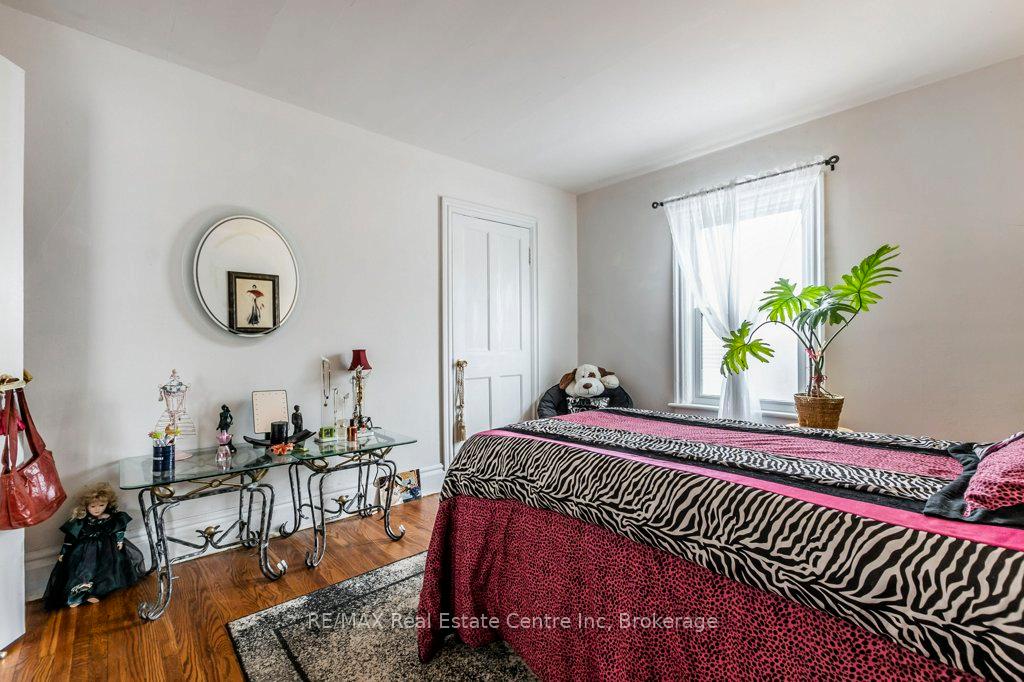 Photo 29 of 85 Ontario Street, Guelph, St. Patrick's Ward — HOMEH