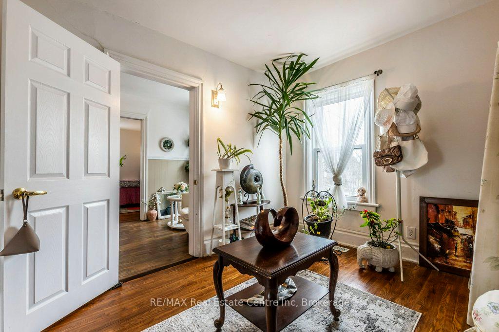 Photo 30 of 85 Ontario Street, Guelph, St. Patrick's Ward — HOMEH