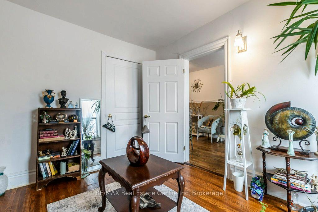Photo 31 of 85 Ontario Street, Guelph, St. Patrick's Ward — HOMEH