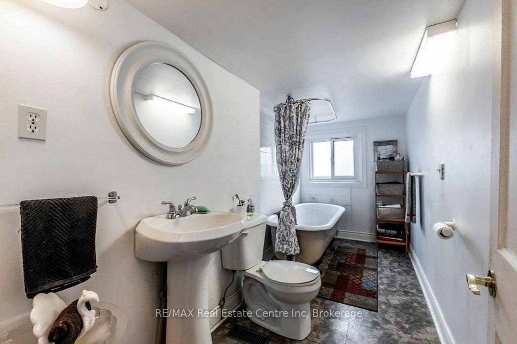 Photo 32 of 85 Ontario Street, Guelph, St. Patrick's Ward — HOMEH