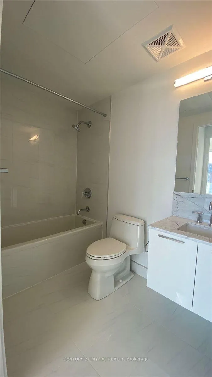 Photo 9 of Unit 2512, 3 Gloucester Street, Toronto, Church-Yonge Corridor — HOMEH