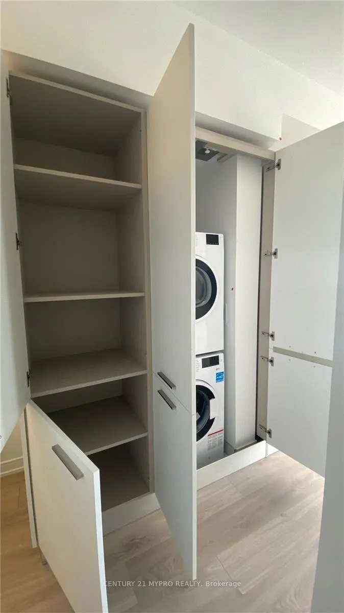 Photo 10 of Unit 2512, 3 Gloucester Street, Toronto, Church-Yonge Corridor — HOMEH
