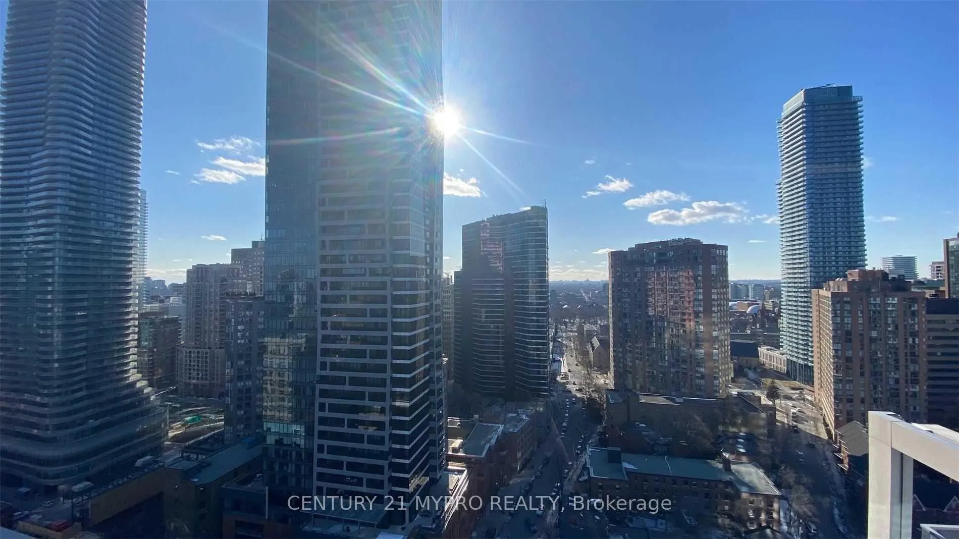 Photo 12 of Unit 2512, 3 Gloucester Street, Toronto, Church-Yonge Corridor — HOMEH