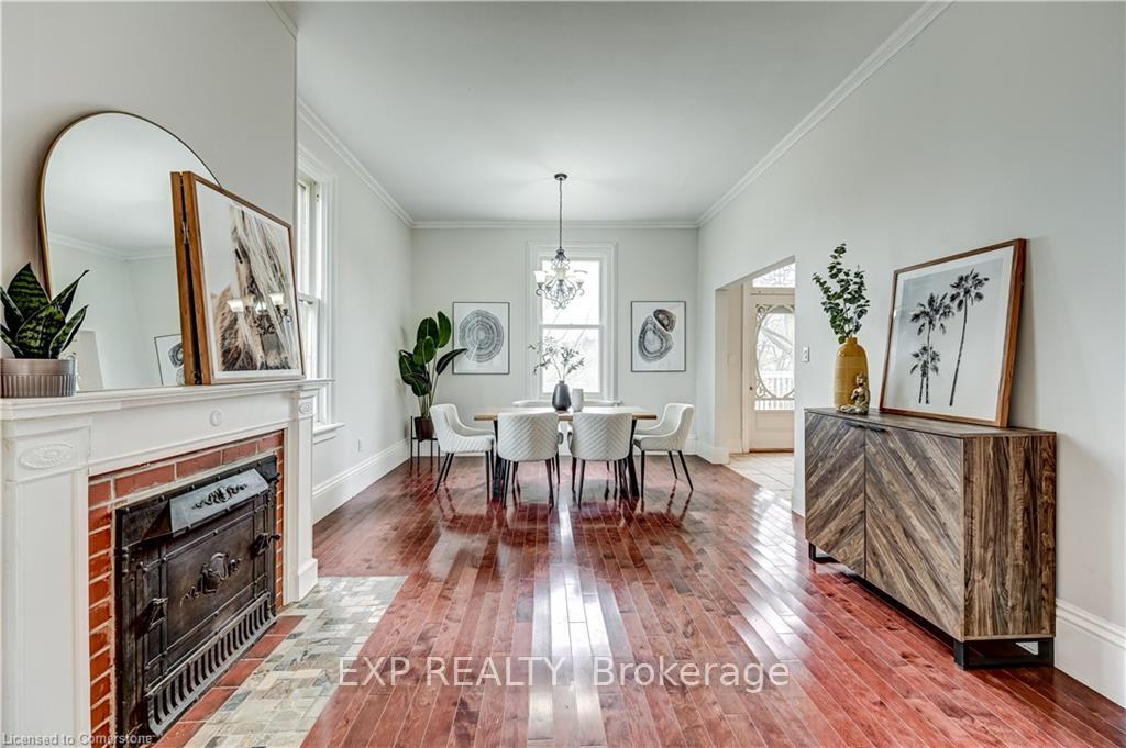 Photo 3 of 62 Queen Street, Guelph, St. George's — HOMEH