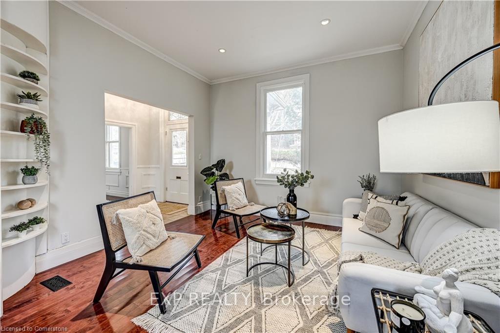 Photo 4 of 62 Queen Street, Guelph, St. George's — HOMEH