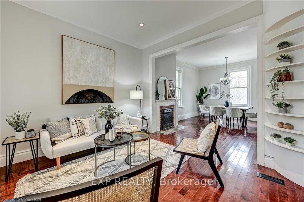 Photo 5 of 62 Queen Street, Guelph, St. George's — HOMEH