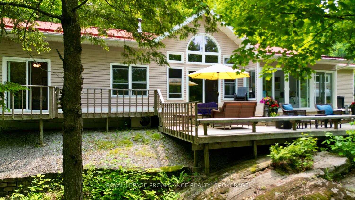 Photo 2 of 1105 Tober Lane, Frontenac, Frontenac South — HOMEH