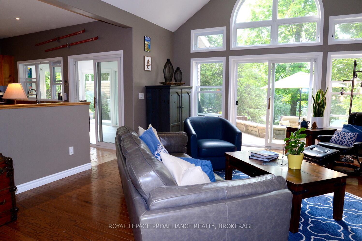 Photo 7 of 1105 Tober Lane, Frontenac, Frontenac South — HOMEH