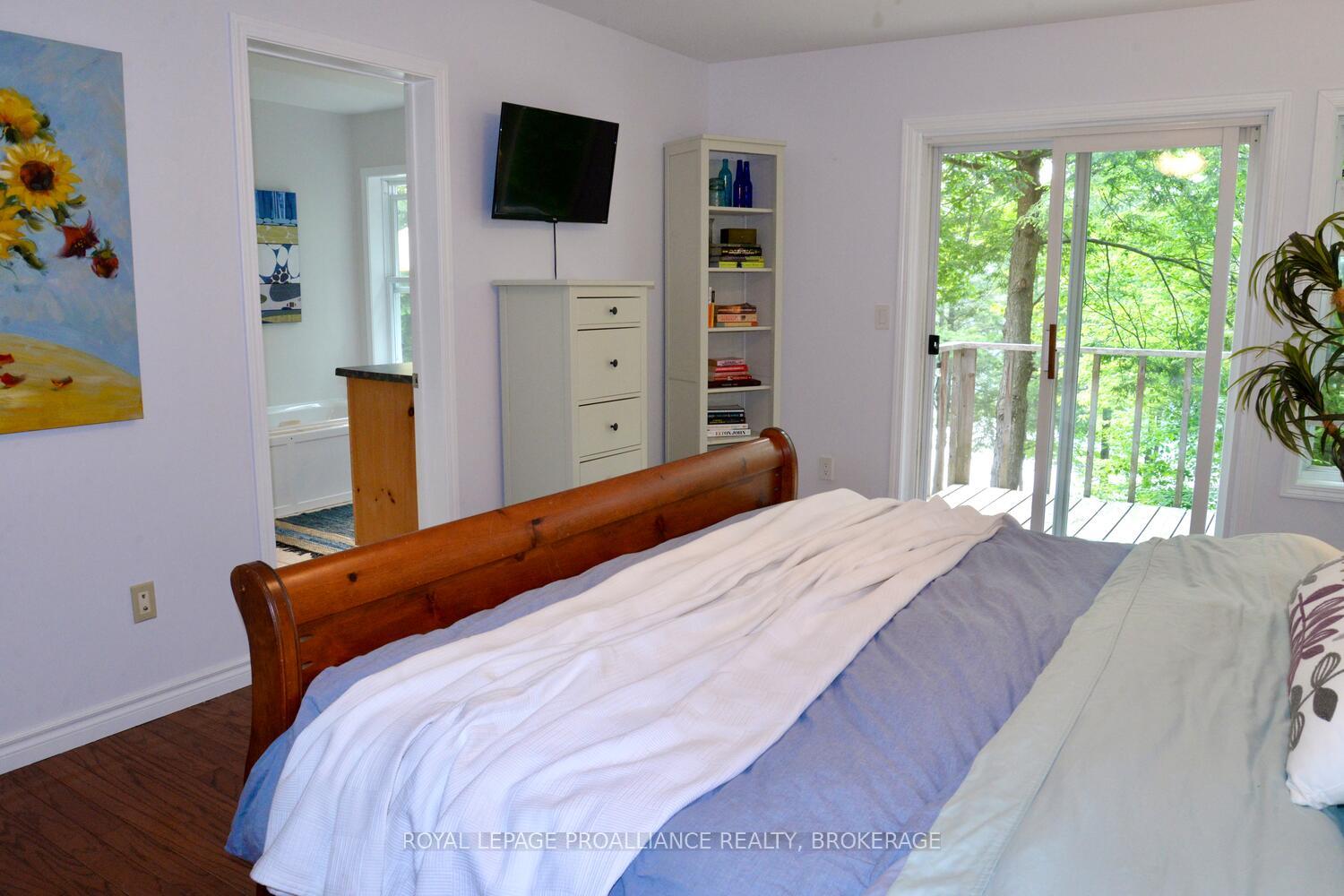 Photo 23 of 1105 Tober Lane, Frontenac, Frontenac South — HOMEH