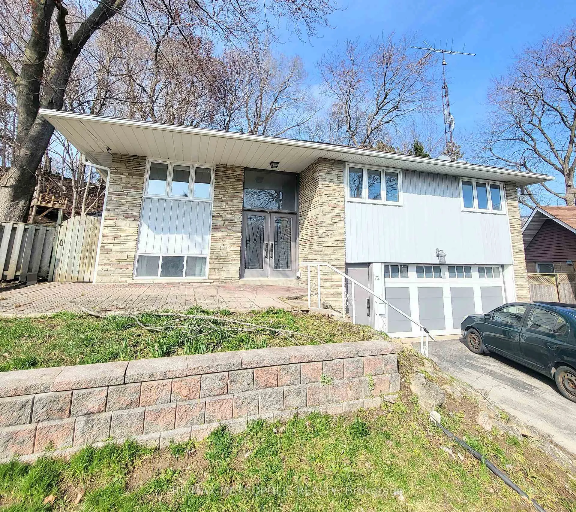 Front of Unit Bsmt, 72 Felicity Drive