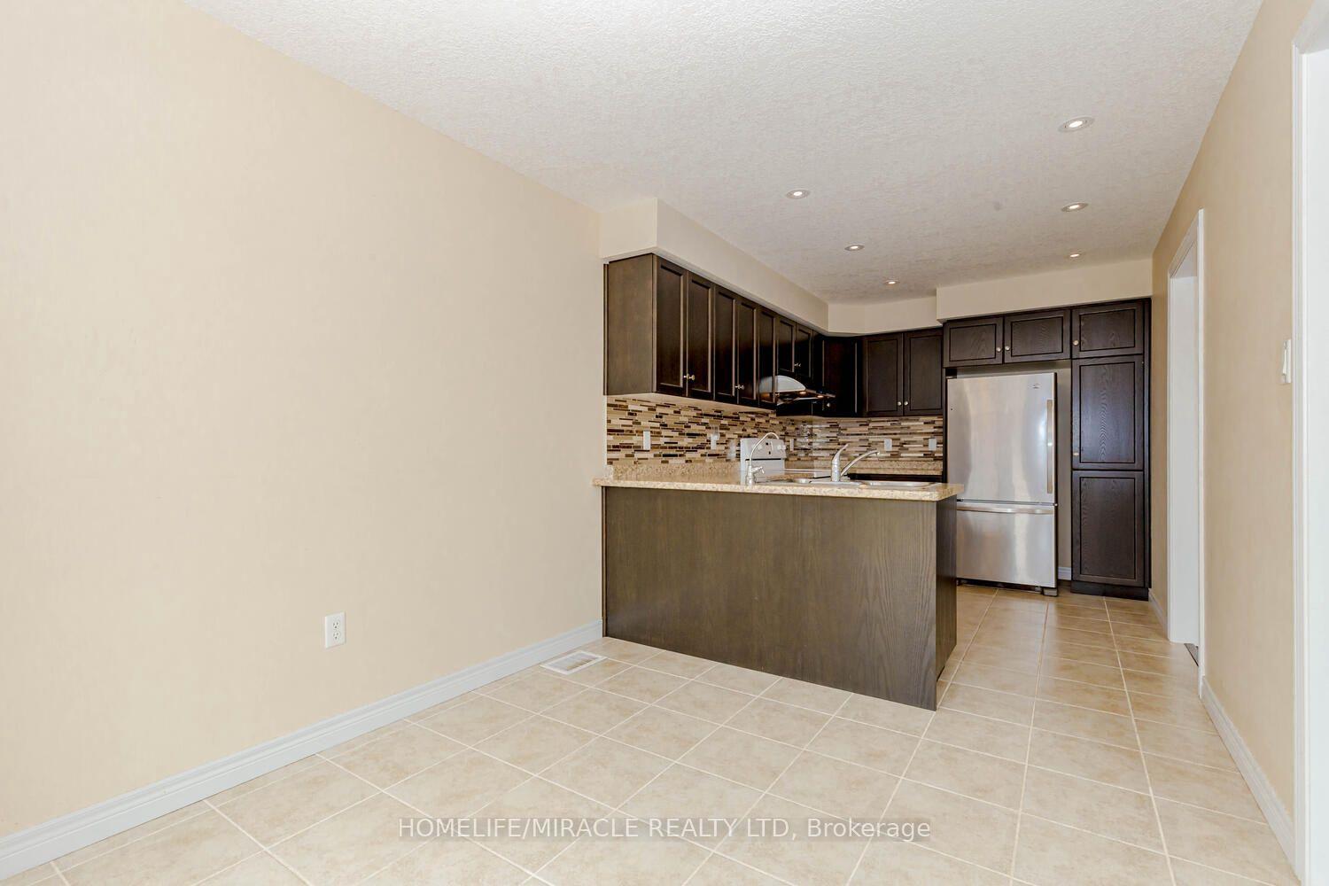 Photo 5 of 83 Oakes Crescent, Guelph, Grange Road — HOMEH