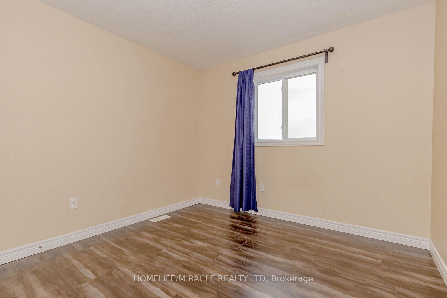 Photo 20 of 83 Oakes Crescent, Guelph, Grange Road — HOMEH