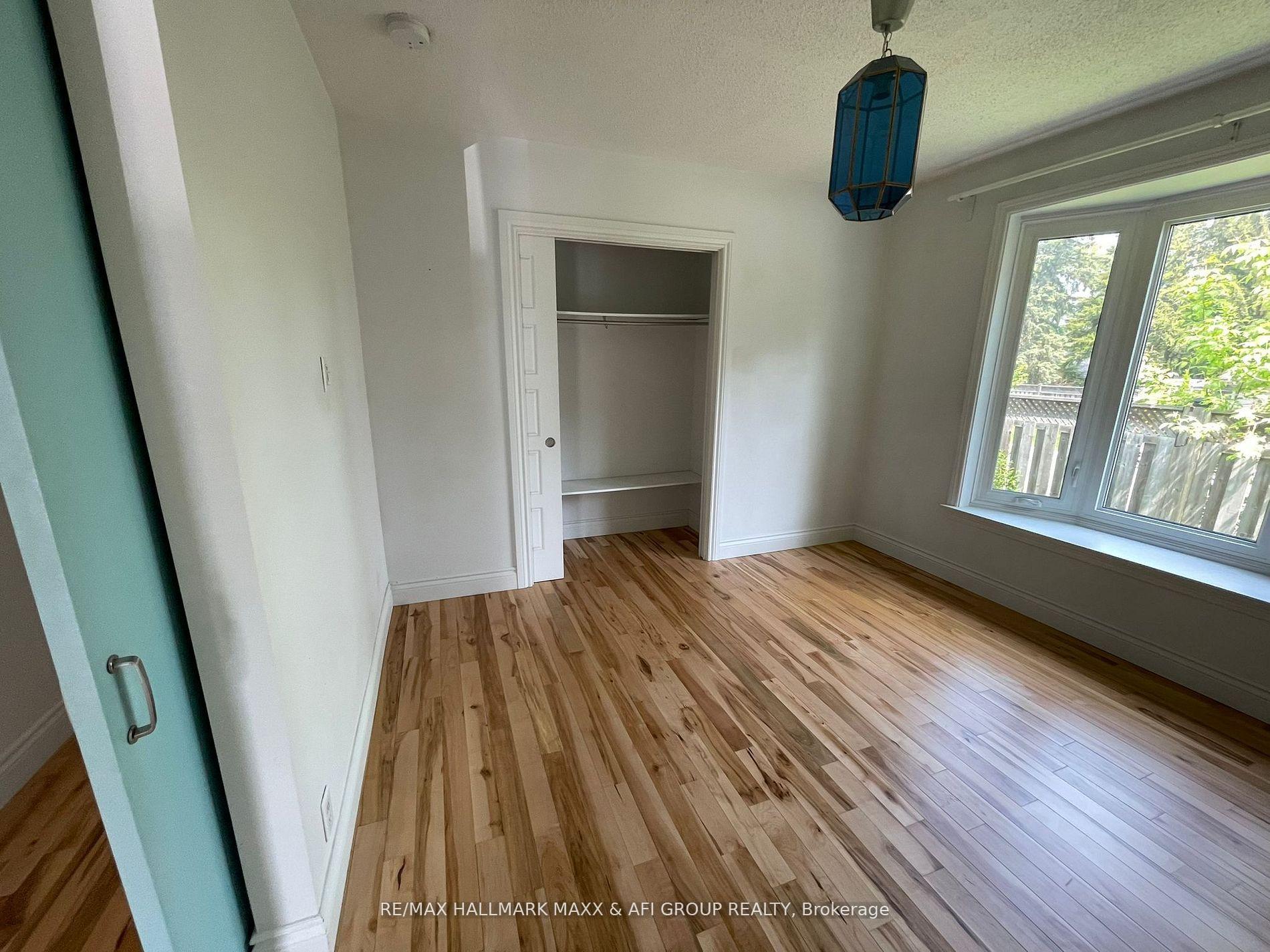 Photo 7 of Unit Main Fl, 92 Richardson Drive, Aurora, Aurora Highlands — HOMEH